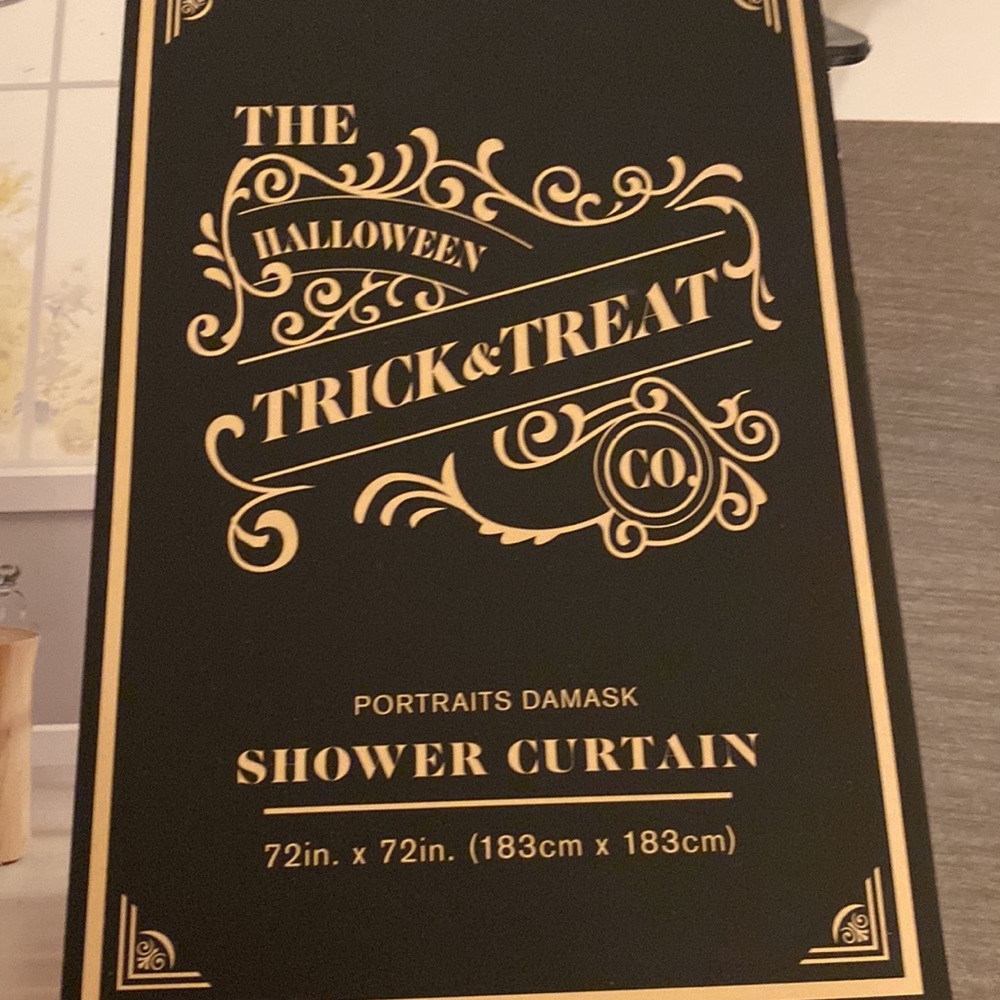 🧡💀 Skull Shower Curtin 💀🧡 - Picture 4 of 6